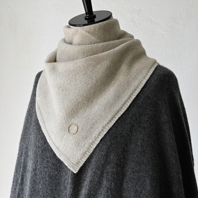 オユーナ（OYUNA）のコレクション。上質なカシミアウェアが入荷しております。イギリスブランド。