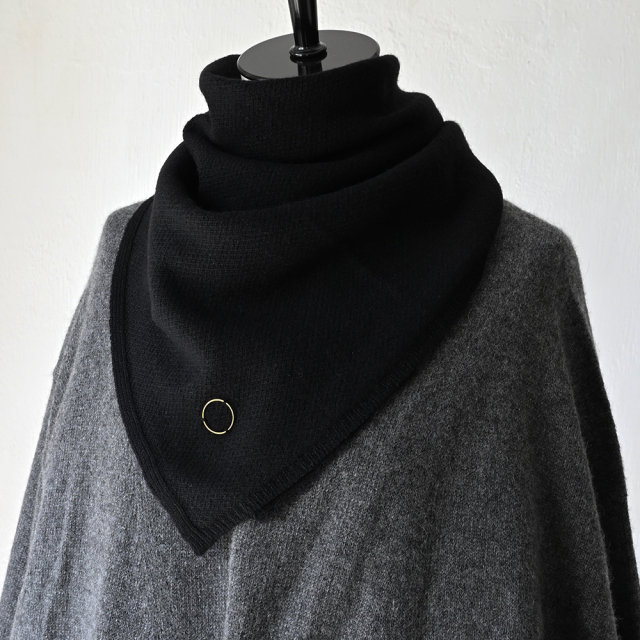 オユーナ（OYUNA）のコレクション。上質なカシミアウェアが入荷しております。イギリスブランド。