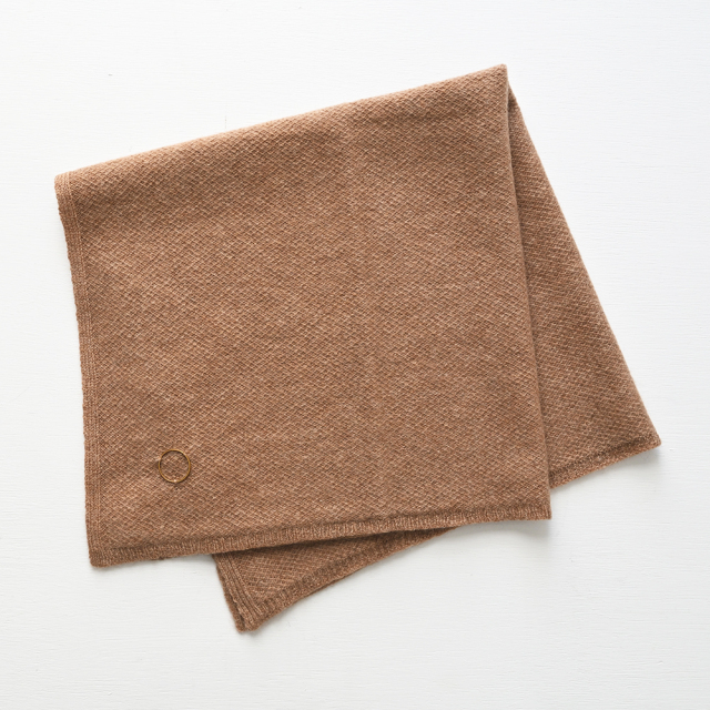 オユーナ（OYUNA）のコレクション。上質なカシミアウェアが入荷しております。イギリスブランド。