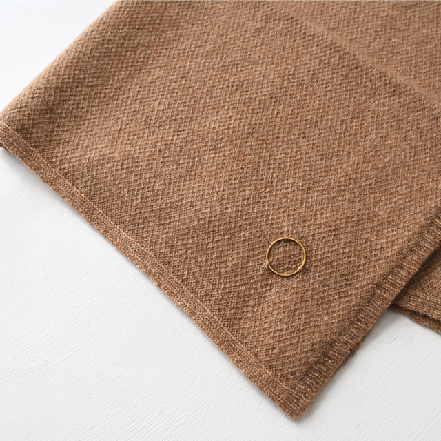 オユーナ（OYUNA）のコレクション。上質なカシミアウェアが入荷しております。イギリスブランド。