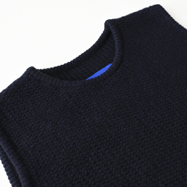 オユーナ（OYUNA）のコレクション。上質なカシミアウェアが入荷しております。イギリスブランド。