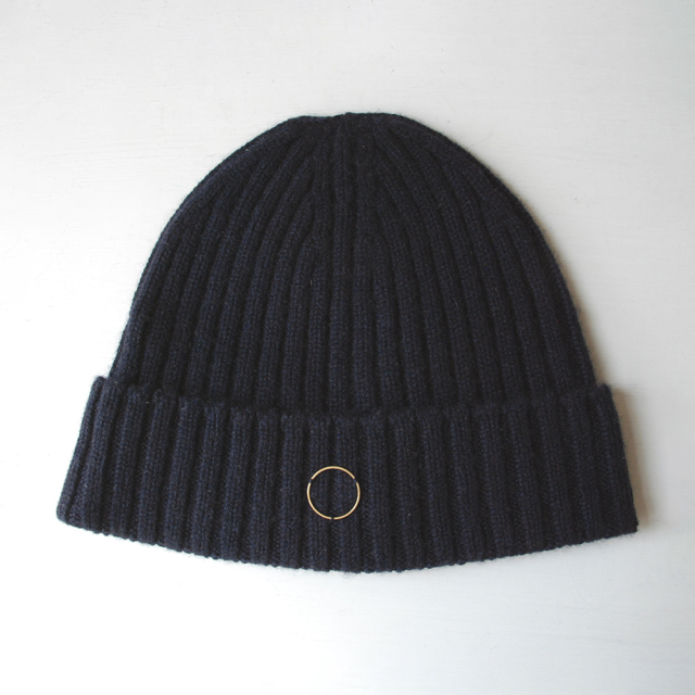 オユーナ（OYUNA）のコレクション。上質なカシミアウェアが入荷しております。イギリスブランド。