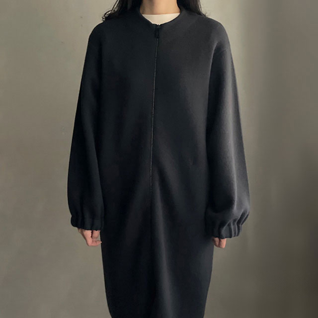 オユーナ（OYUNA）のコレクション。上質なカシミアウェアが入荷しております。イギリスブランド。