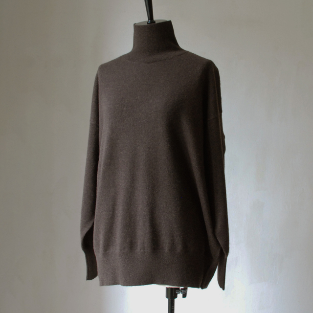 ハイネックセーター KOTTO / oyuna