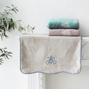 刺繍モチーフの入ったタオルを集めました