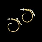 ライス パール フープ ポスト ピアス / Michael Michaud