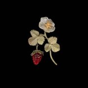 ストロベリー ブローチ / Michael Michaud