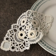 LA COUSINE DES LILAS ラ クジーヌ デ リラ アンティーク レース フランス 刺繍