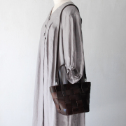 DRAGON レザー　バスケット巾着付き GRACE SMALL パール Grace Basket Small – Dragon Diffusion