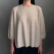 オユーナ（OYUNA）のコレクション。上質なカシミアウェアが入荷しております。イギリスブランド。
