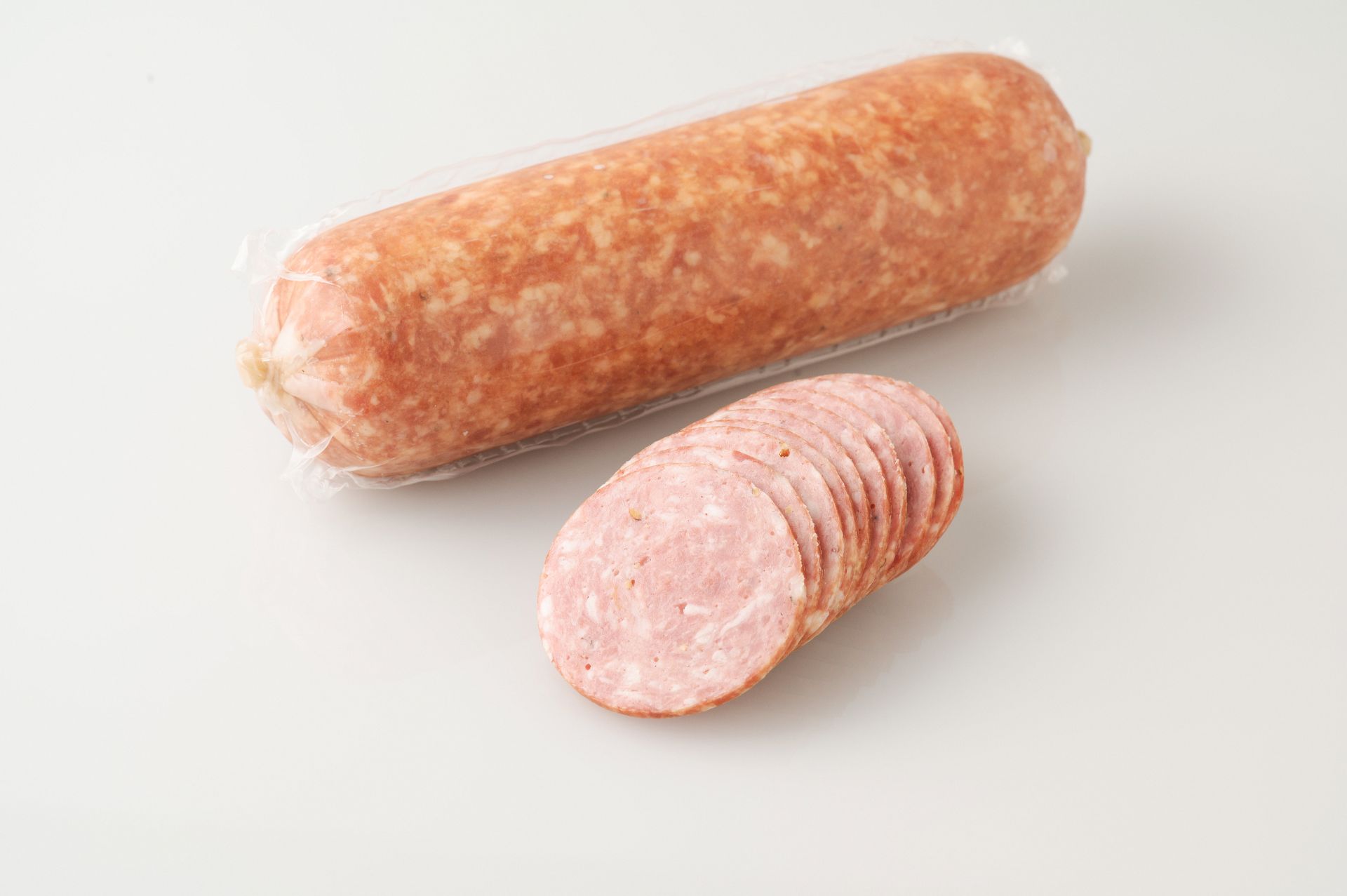 あらびきタイプ　ヤークヴルスト　１本約280ｇ