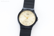 CASIO 腕時計 ラウンド ゴールド（MQ-24-9E）【ネコポスOK】