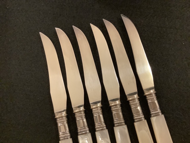 【英国アンティーク】 シェルパターン デザートカトラリーセット 英国アンティーク】 シェルパターン デザートカトラリーセット