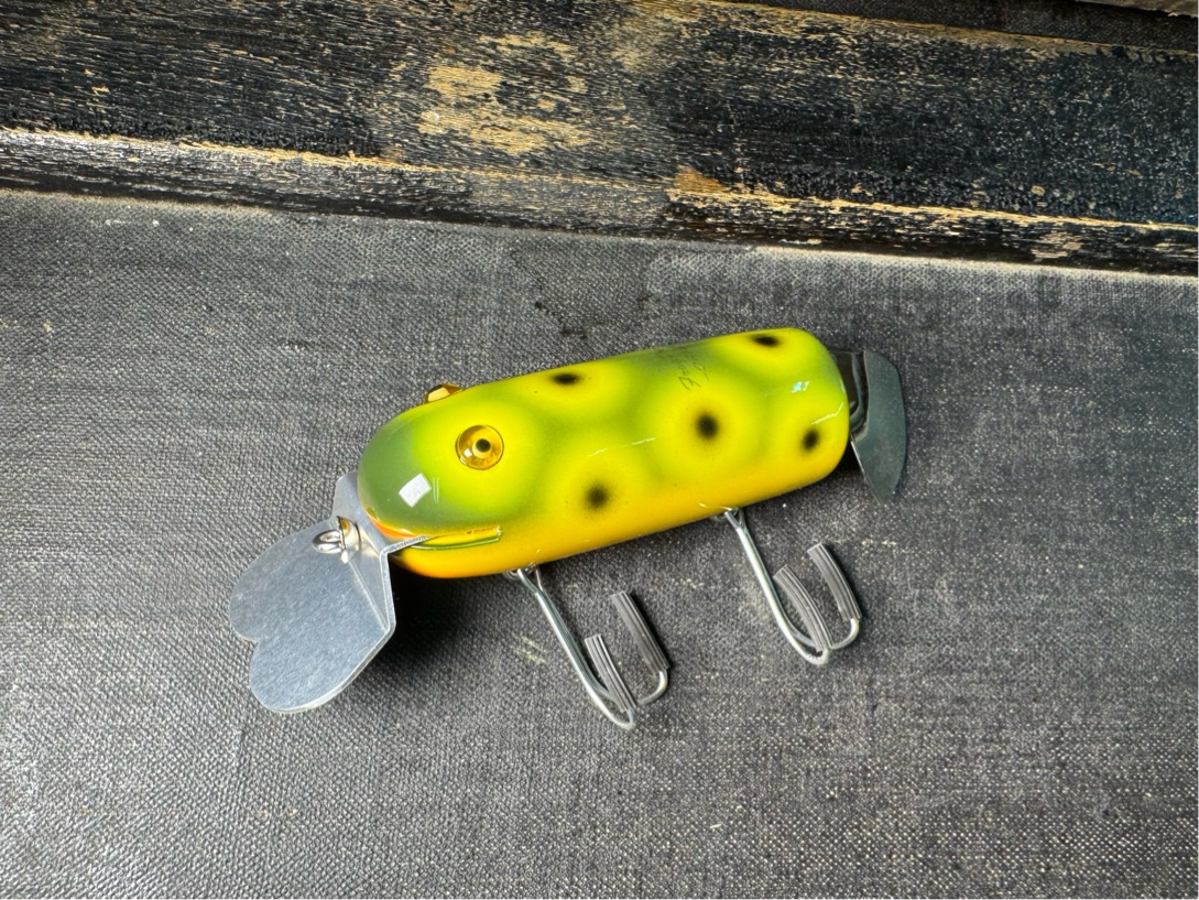 レジェンダリー フロッグスポット FROG