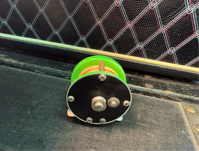 【中古/極上品】 フロッグプロダクツ トイマシーン コンペティション ブルーオレンジ 替スプール付  /O117M Yahoo!オークション -「フロッグ トイマシーン」(リール