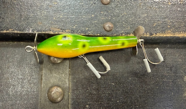 ウッドガズル　90 スリムフォルム　フロッグスポット