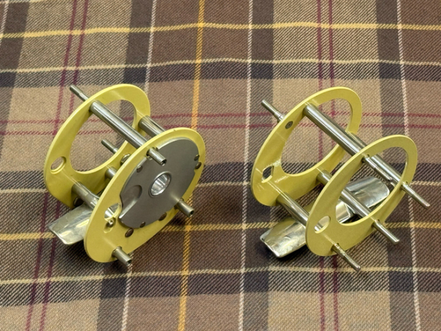 新品レアクリームフレーム