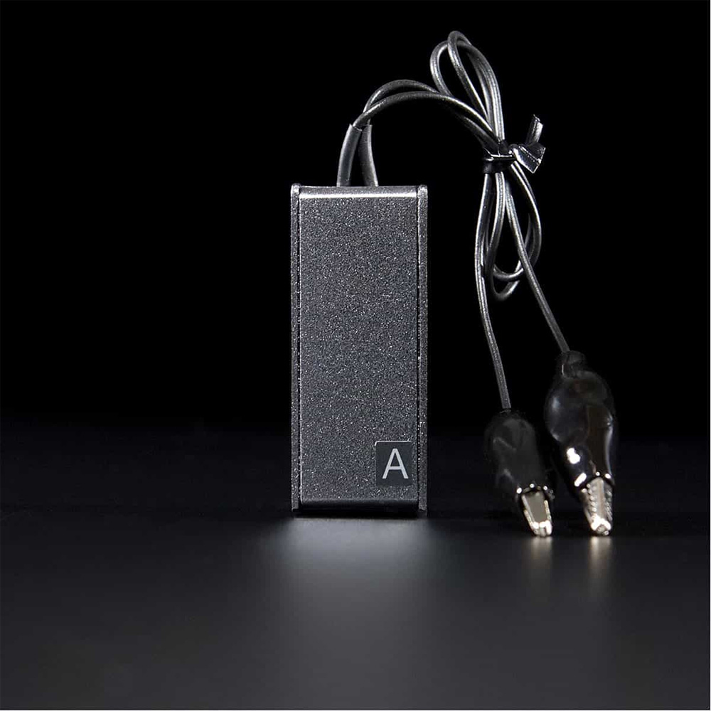 [盗聴器] 電源クリップ式盗聴器 半永久作動 壁コンセント内組み込み TX-110C