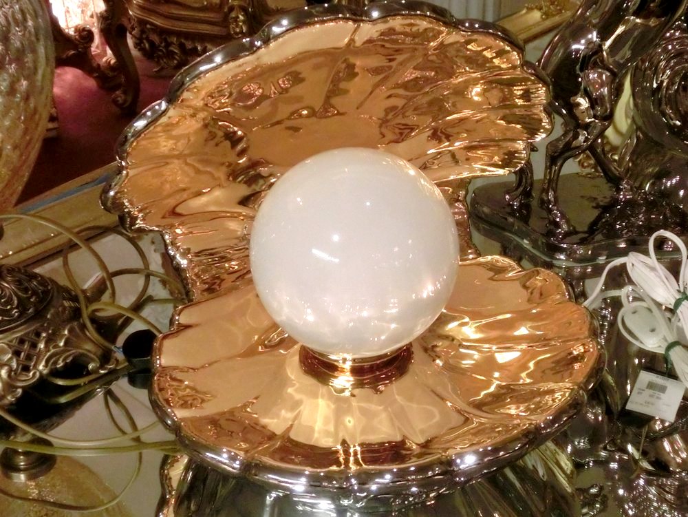 イタリア製　シェルランプ　プラチナ・ゴールド