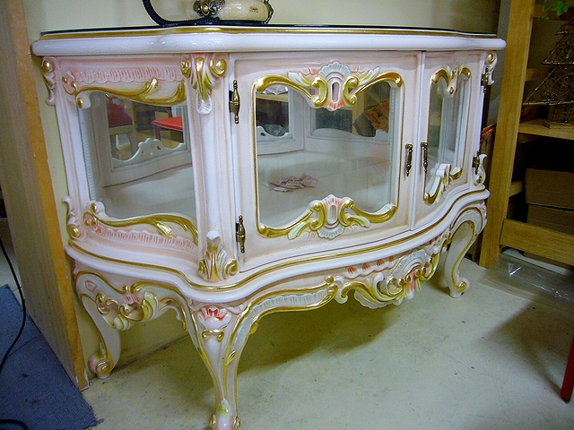 ロココ調サイドボード