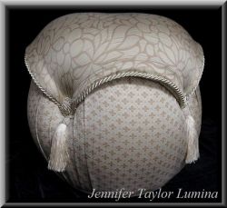 ジェニファーテイラーLuminaスツール