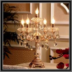 クリスタル　シャンデリア型　テーブルランプ　ゴールド5灯　送料無料