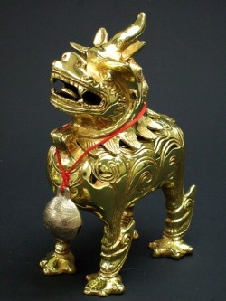 雌ヒキュウ（銅製）