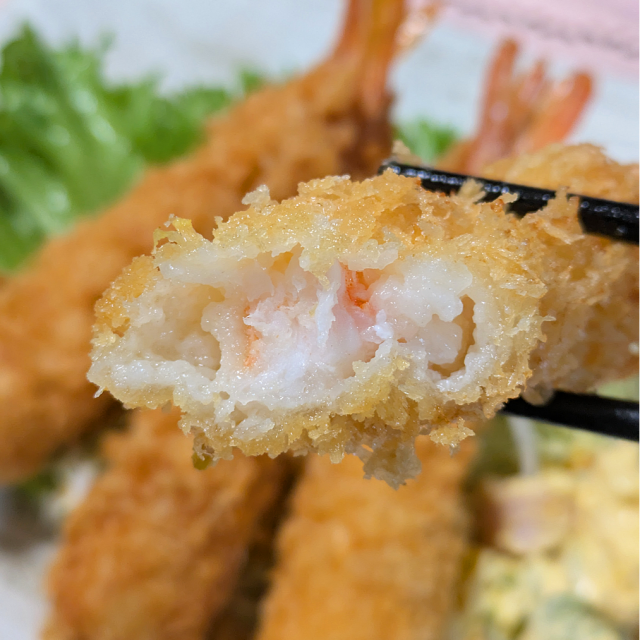 大きなまかない海老フライ