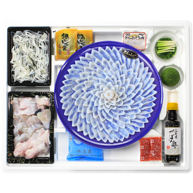 送料無料 国産とらふぐ刺身・ちり鍋セット（4-5人前・33cmプラ皿）／下関工場直送、株式会社魚重