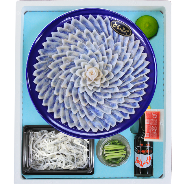 送料無料  国産とらふぐ刺身（4-5人前・33cm高台プラ皿）／下関工場直送、株式会社魚重