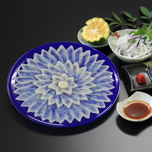 とらふぐ刺身2人前