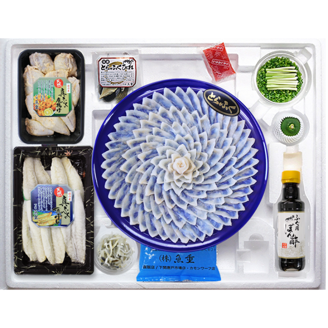 送料無料 国産とらふぐ刺身（4-5人前・高台プラ皿）と一夜干・唐揚セット／下関工場直送、株式会社魚重