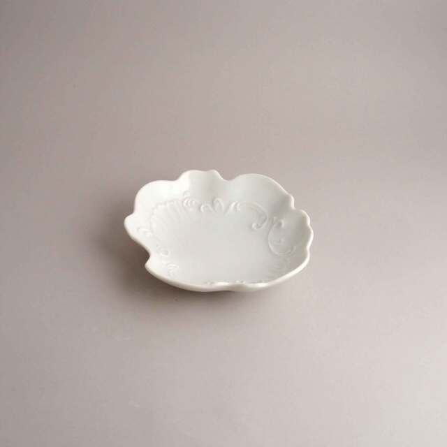 ピントレー(絵付・白磁)