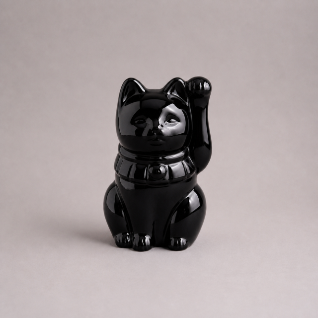 【まとめ買い割引】招き猫 / 黒(絵付・磁器)/左手