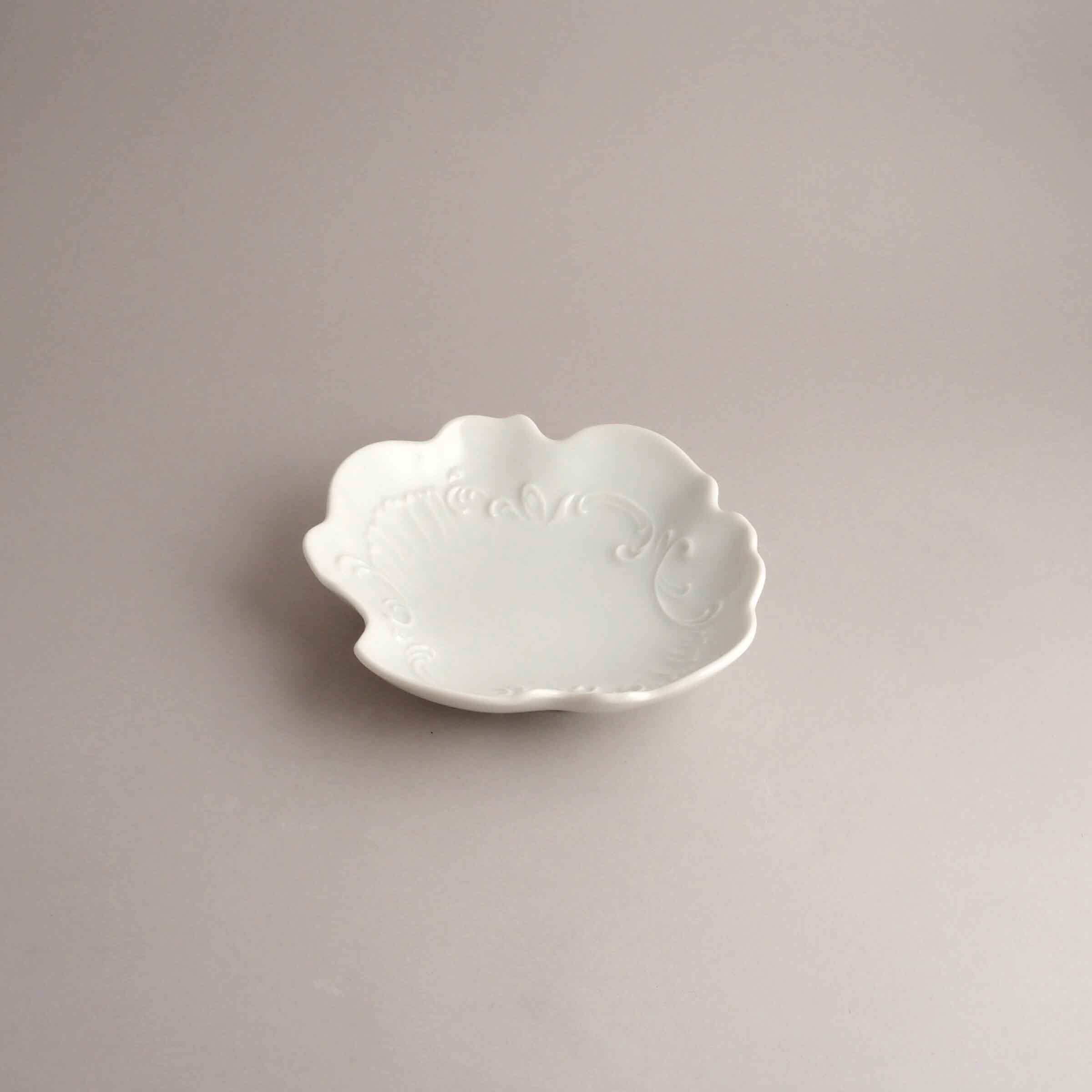 ピントレー(絵付・白磁)