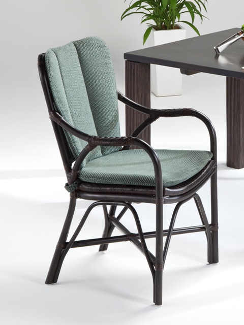 faciner-chair