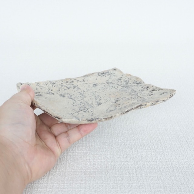藤正　おとなの日々器　唐津焼　土物　陶器　陶芸家　梶原妙子　
