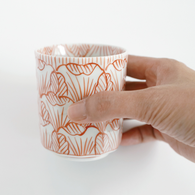 和食器　有田焼　藤正　おとなの日々器　手描　染付　そうた窯　カップ　湯呑　マグ　茶碗　急須　豆皿　花弁　唐草　