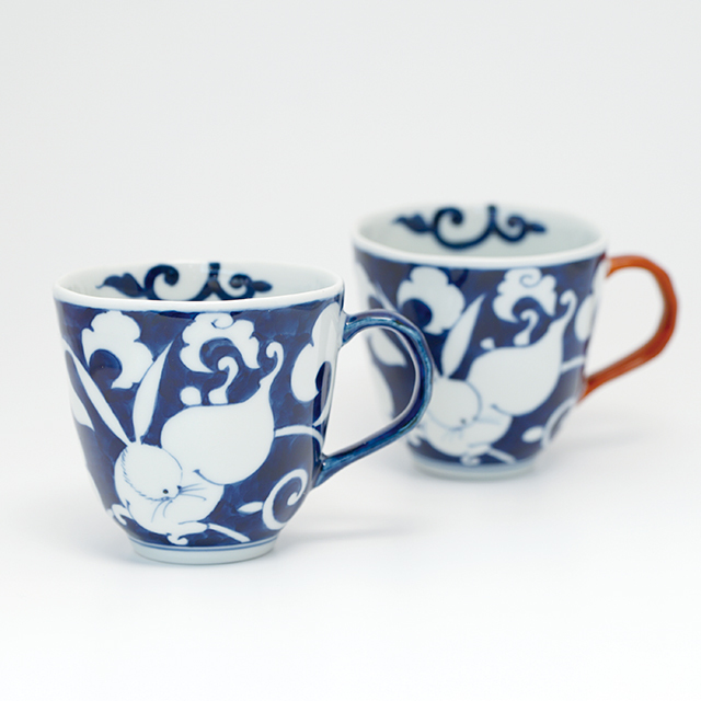 和食器　有田焼　藤正　おとなの日々器　手描　染付　そうた窯　カップ　湯呑　マグ　茶碗　急須　豆皿　花弁　唐草　