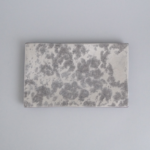 金善窯｜18cm長角板皿錆絞り銀