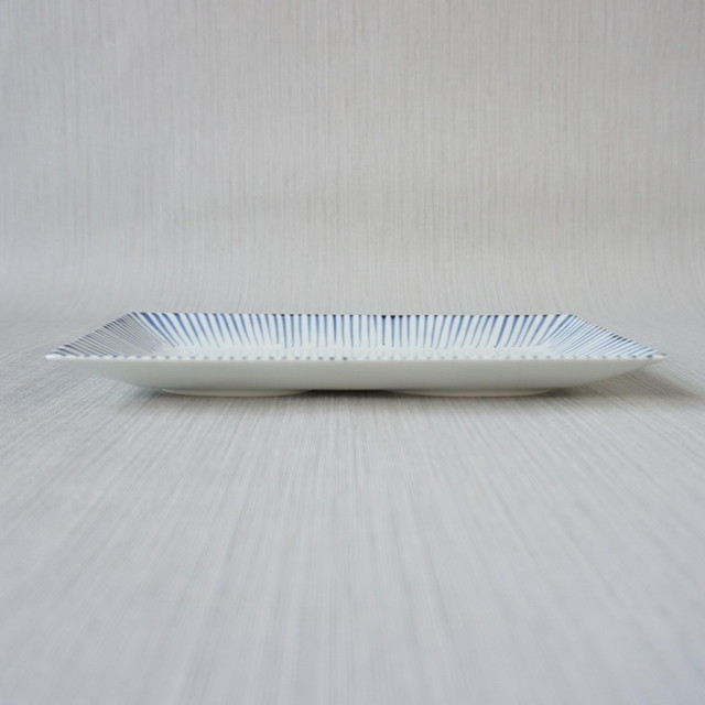 そうた窯｜染付渕十草S字長角皿（小） サイズ：230mm×115mm