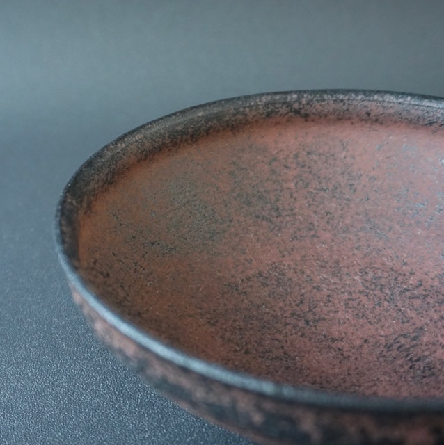 渋谷英一｜地ノ器切立鉢（朱） サイズ：154mm×154mm×H58mm 重さ