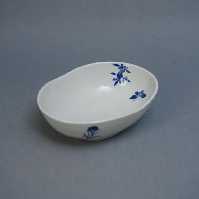 福泉窯｜新李朝釉錦青草花繭型小鉢 サイズ：122mm×95mm×H40mm 重