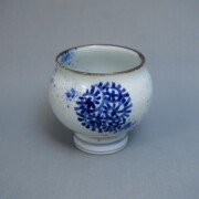 赤絵　李朝　古玩　春日山窯　九谷焼　呉須赤絵　豆皿　鑑賞陶器　蔵出し　３客 赤絵 九谷焼 アンティーク陶器 K-1821九谷焼赤絵染付山水文6寸深