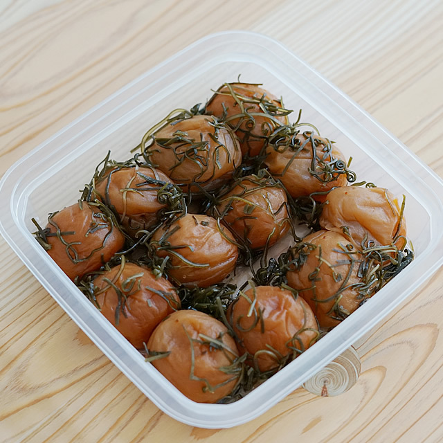 【昆布漬け梅干し】創業1940年、南高梅干し専門店、深見梅店が贈る!塩分5%~8%の昆布(こんぶ)梅干し!350g【ギフト包装あり】