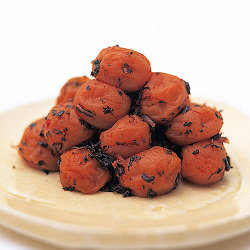 かつお小梅 550g 化粧箱入り