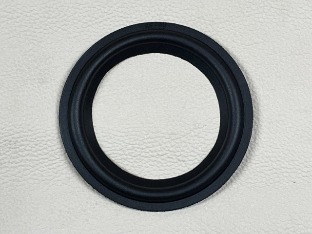 ラバーエッジ RS03