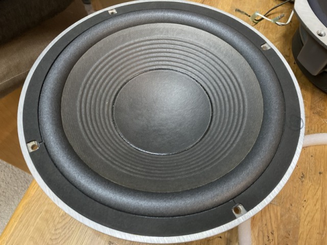 JBL L25 Prima, L36 Decade 等用 10インチウレタンスピーカーエッジ W10
