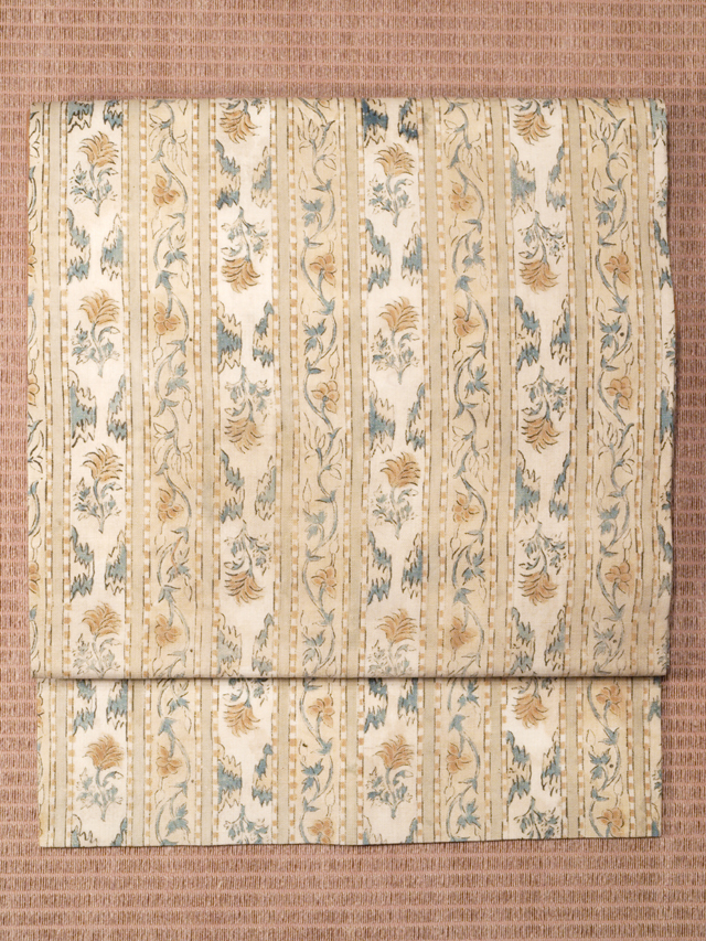 和更紗（江戸末～明治初） 縞花唐草文 名古屋帯のお太鼓とたれ全体