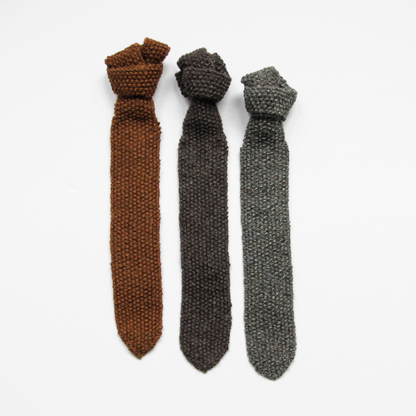 Black Sheep / Wool Knit Tie